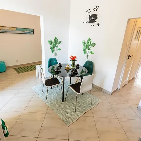 Vintage Senacka 9/7 Daire Krakow