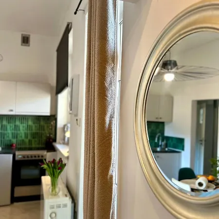 Vintage Senacka 9/7 Daire Krakow